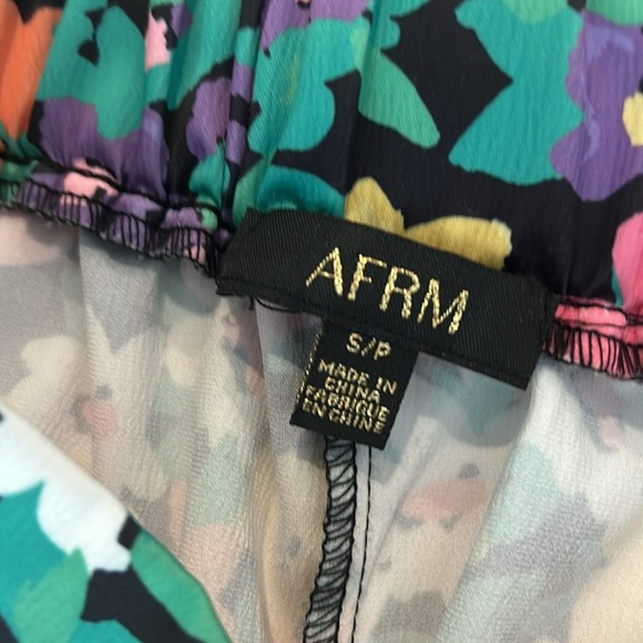 Floral AFRM wide leg pants. - Picture 4 of 7